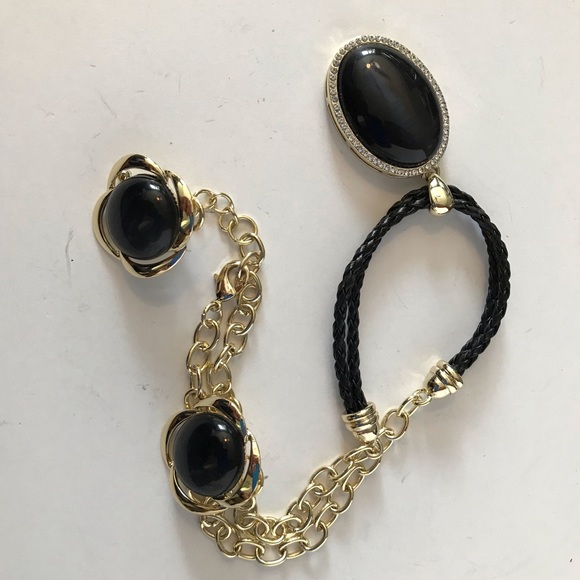 RFM necklace and earrings. - Picture 4 of 6